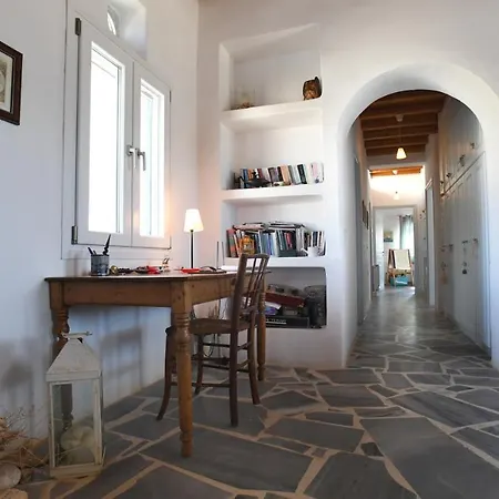Villa Areti Tínos