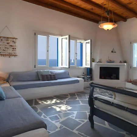 Areti Villa Tínos