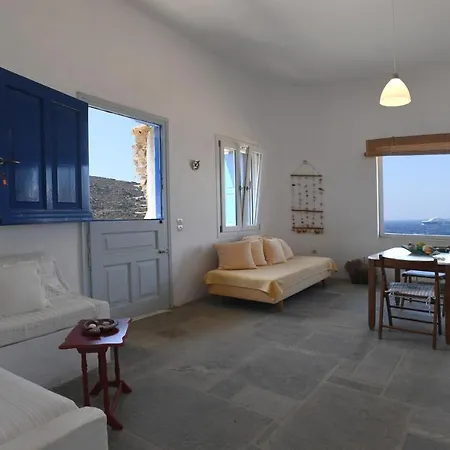 Areti Villa Tínos